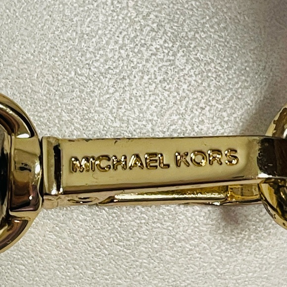 Michael Kors, wristlet wallet - Picture 9 of 9